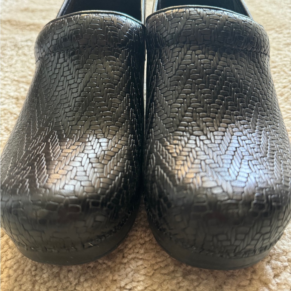 Dansko professional orthopedic leather clogs EU 39 8 8.5 like new